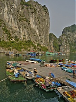 Halong_Bay_12.jpg