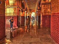 Mandalay_12_Mahamuni_Pagoda.jpg