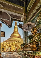 Shwedagon_Pagoda_08.jpg