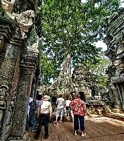 Ta_Phrom_02.jpg