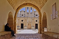 Arkadi_momastery30_ji.jpg