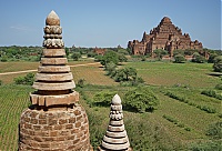 Dateiname=1174_Burma_Bagan_ji.jpg
Dateigröße=721KB
Abmessungen: 1762x1200
hinzugefügt am: 04. April 2021 1174_Burma_Bagan_ji.jpg