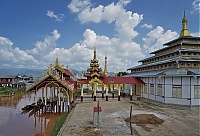 231_Burma_Inle_Lake_ji.jpg