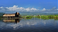 355_Burma_Inle_Lake_ji.jpg