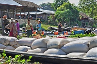 377_Burma_Inle_Lake_ji.jpg