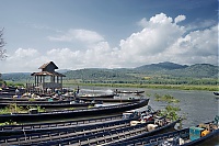 383_Burma_Inle_Lake_ji.jpg