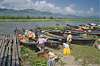 389_Burma_Inle_Lake_ji.jpg