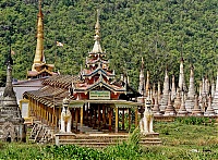 432a_Burma_Inle_Lake_ji.jpg