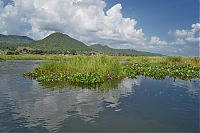 435_Burma_Inle_Lake_ji.jpg