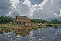 564_Burma_Inle_Lake_ji.jpg