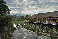 654_Burma_Inle_Lake_ji.jpg