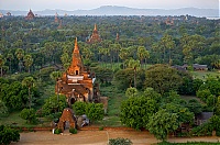 Dateiname=722_Burma_Bagan_ji.jpg
Dateigröße=716KB
Abmessungen: 1800x1188
hinzugefügt am: 04. April 2021 722_Burma_Bagan_ji.jpg